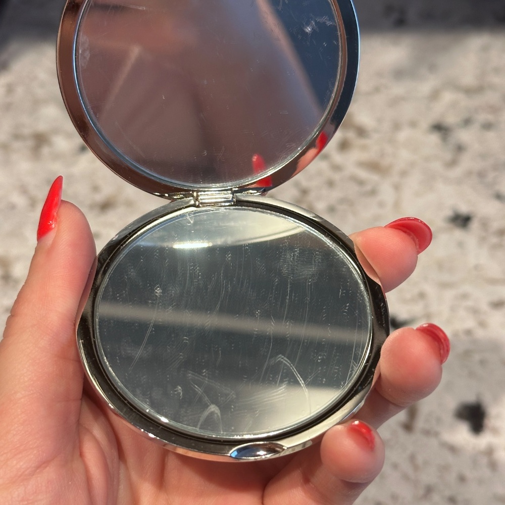 RHODE Compact Mirror - Picture 4 of 5